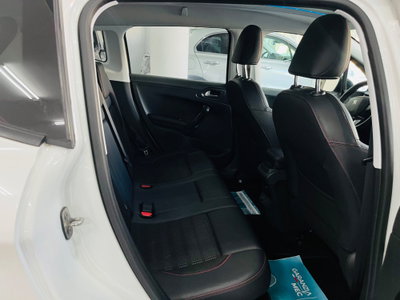 Peugeot 2008 100 GT Line (18)
