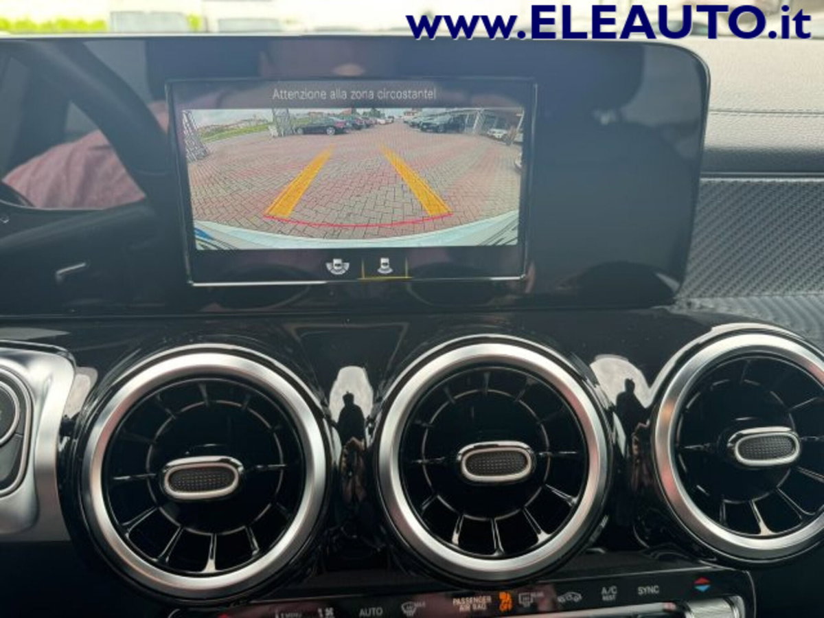Mercedes-Benz GLB 200 d Automatic 4Matic Premium (8)