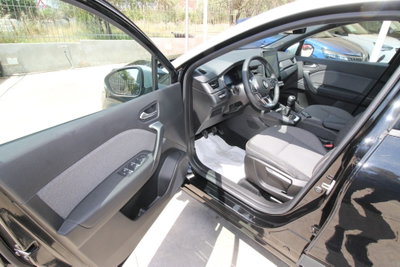 Renault Captur TCe 90 CV Techno (17)