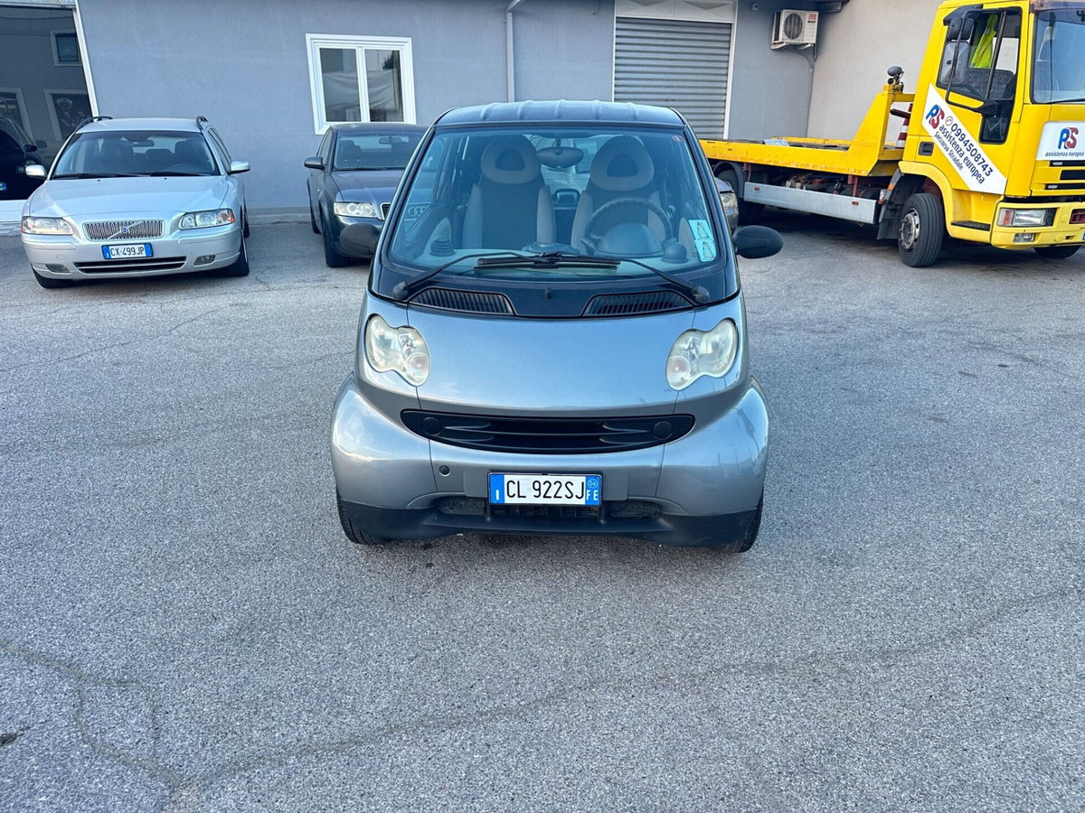 smart Fortwo 800 coupé pure cdi (2)