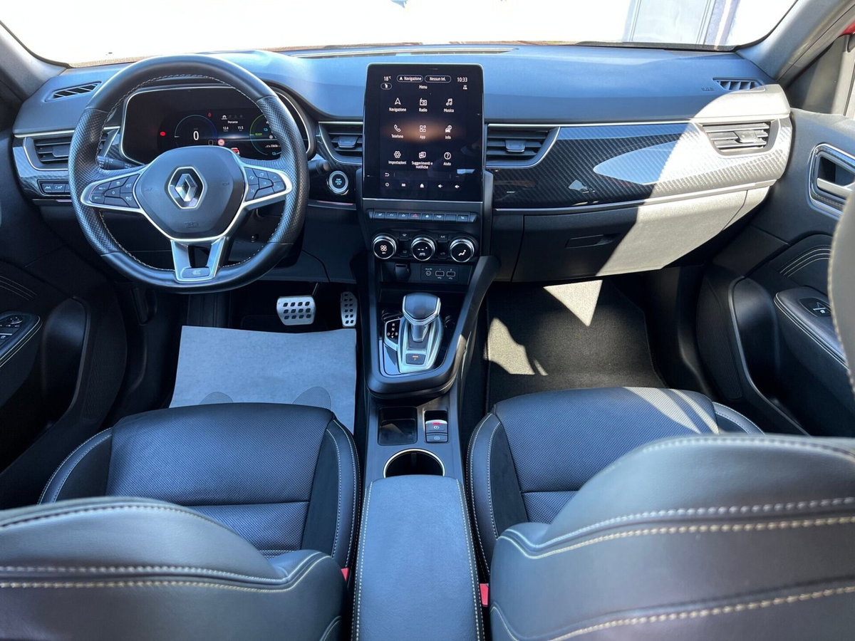 Renault Arkana Hybrid E-Tech 145 CV Techno (10)