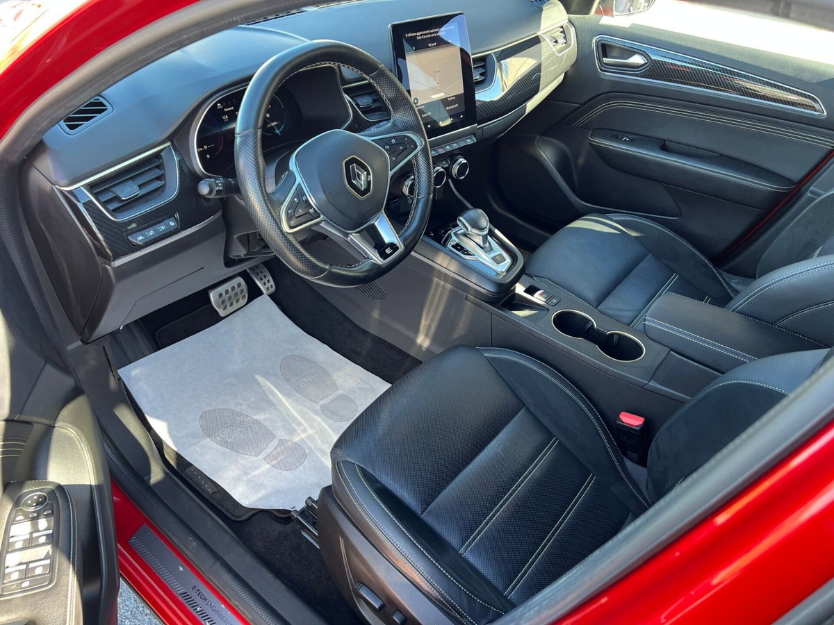 Renault Arkana Hybrid E-Tech 145 CV Techno (14)
