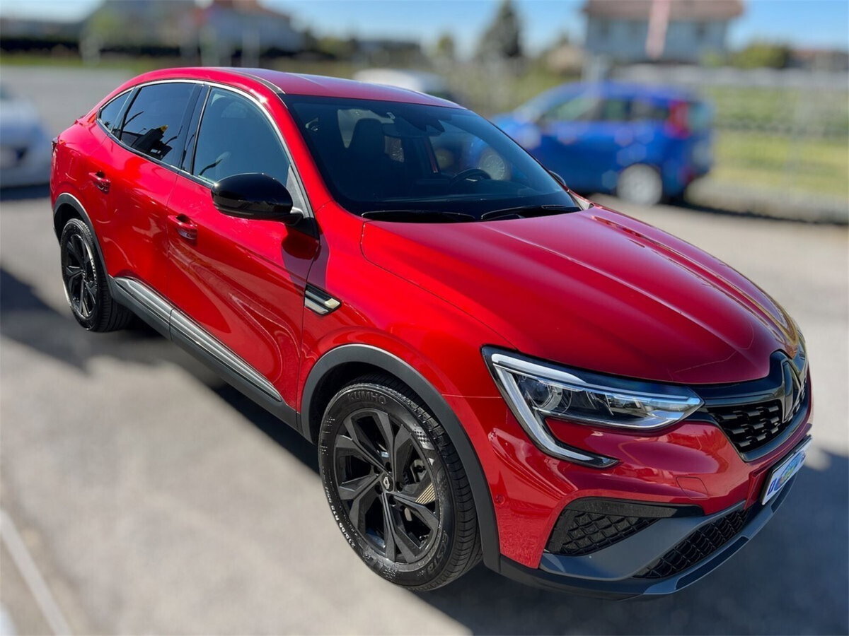 Renault Arkana Hybrid E-Tech 145 CV Techno (3)