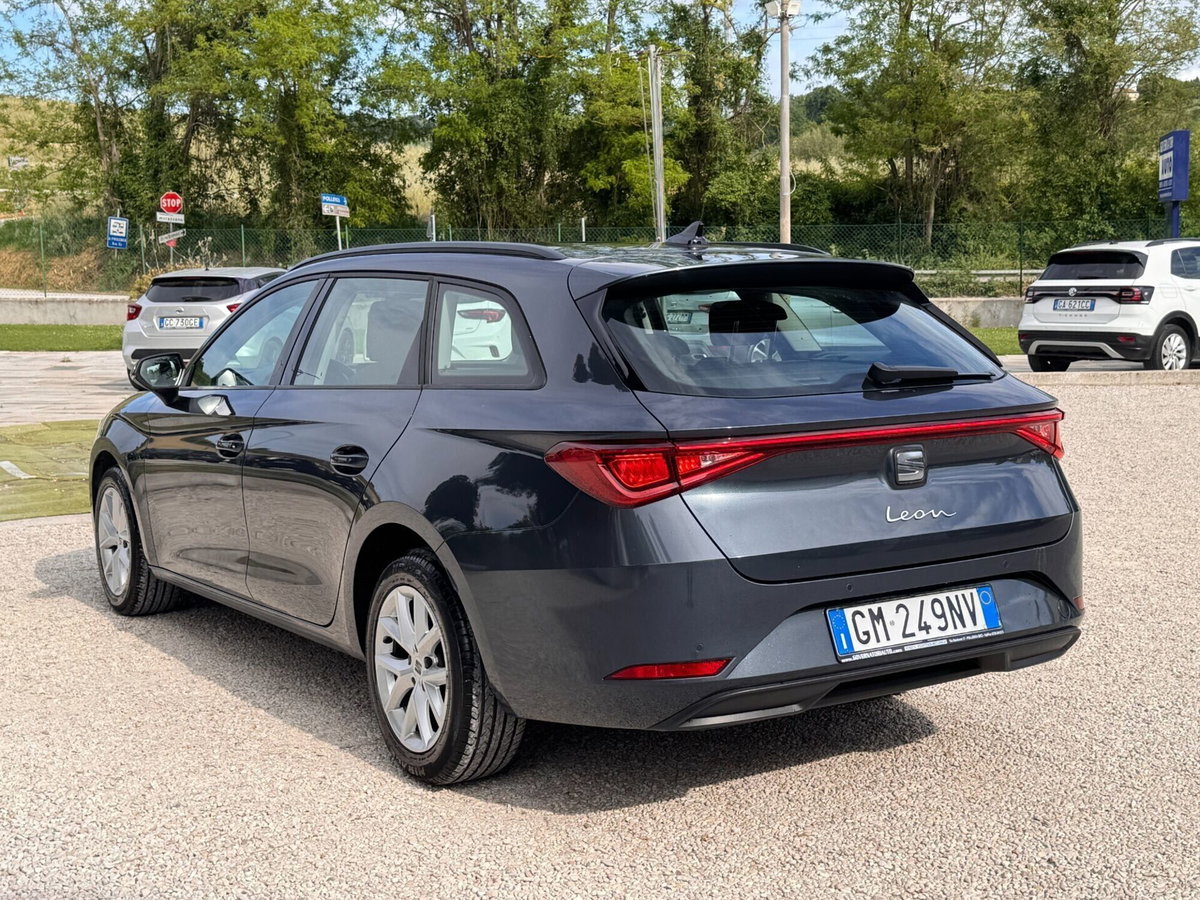 SEAT Leon ST Sportstourer 1.0 TSI 90 CV Business (5)