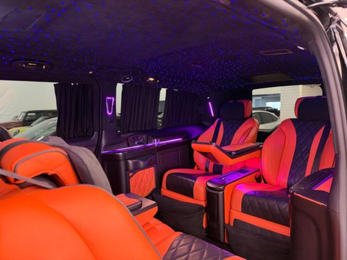 Mercedes-Benz Classe V Extralong 300 d Exclusive auto (13)