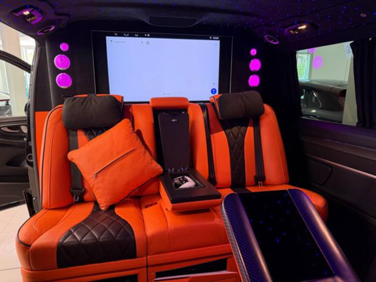 Mercedes-Benz Classe V Extralong 300 d Exclusive auto (14)