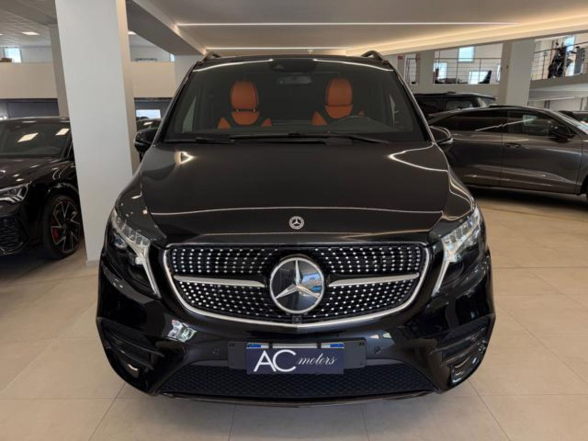 Mercedes-Benz Classe V Extralong 300 d Exclusive auto (6)
