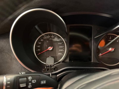 Mercedes-Benz Classe V Extralong 300 d Exclusive auto (9)
