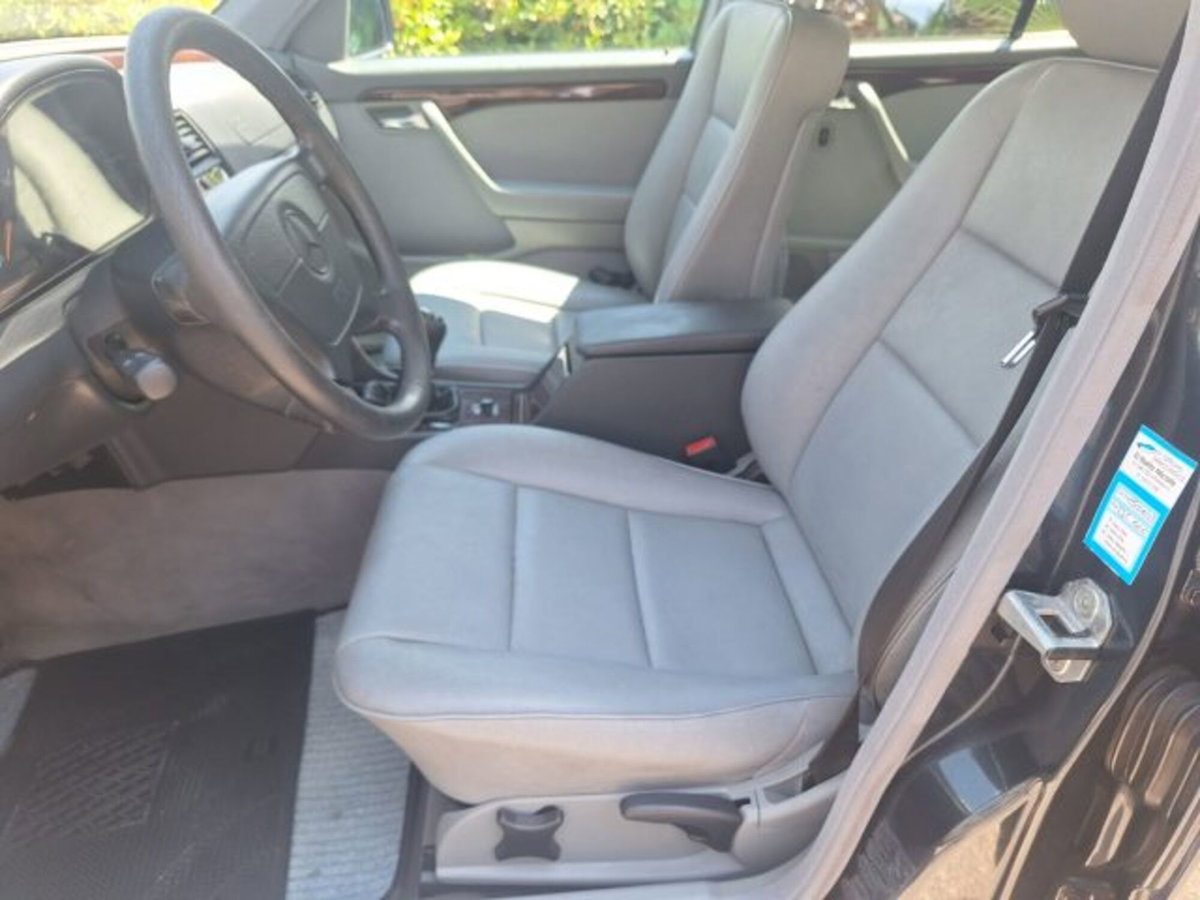 Mercedes-Benz Classe C 250 turbodiesel cat Elegance (11)