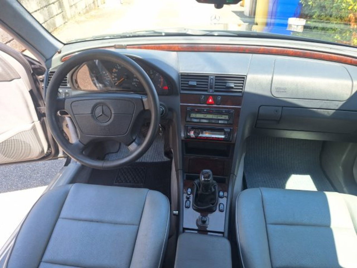 Mercedes-Benz Classe C 250 turbodiesel cat Elegance (12)