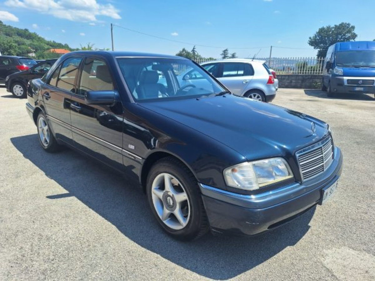 Mercedes-Benz Classe C 250 turbodiesel cat Elegance (4)