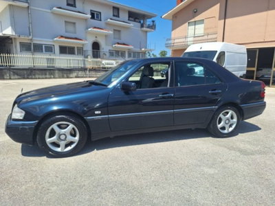 Mercedes-Benz Classe C 250 turbodiesel cat Elegance (8)
