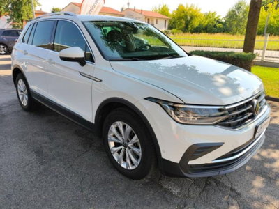 Volkswagen Tiguan 2.0 TDI 150 CV SCR DSG 4MOTION Life (3)
