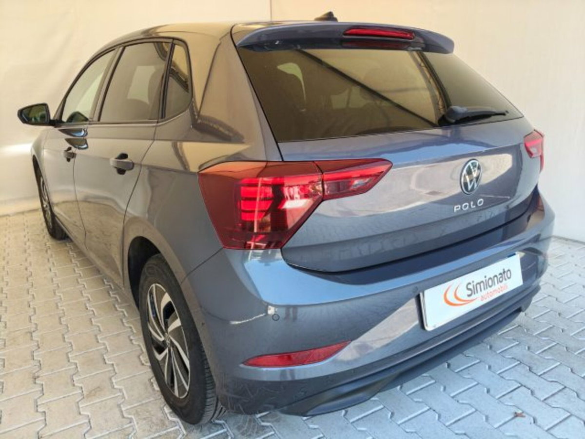 Volkswagen Polo 1.0 Life 80cv (7)