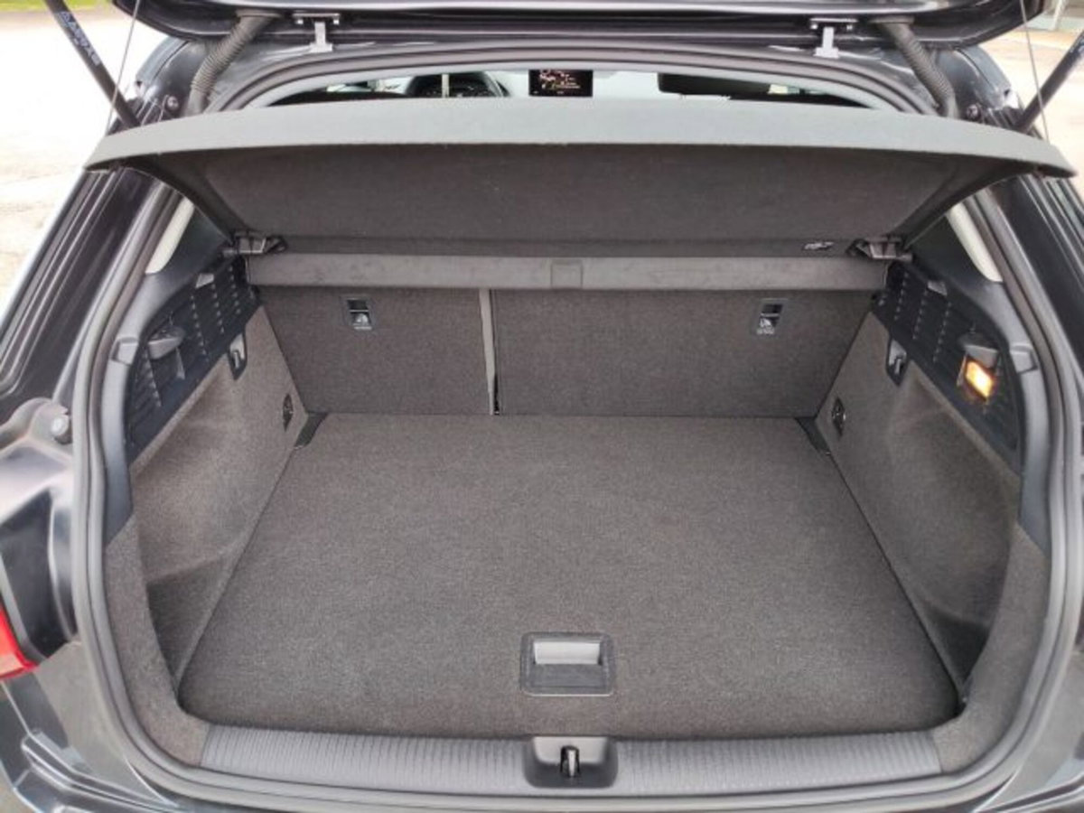 Audi Q2 Q2 30 TFSI Business (8)