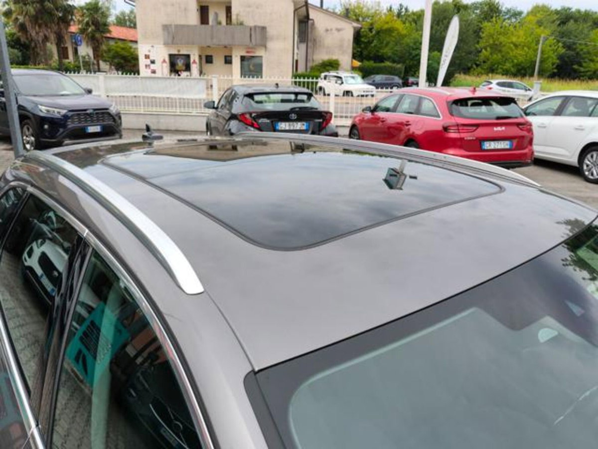 Audi A4 Avant 35 TDI/163 CV S tronic Business Advanced (11)