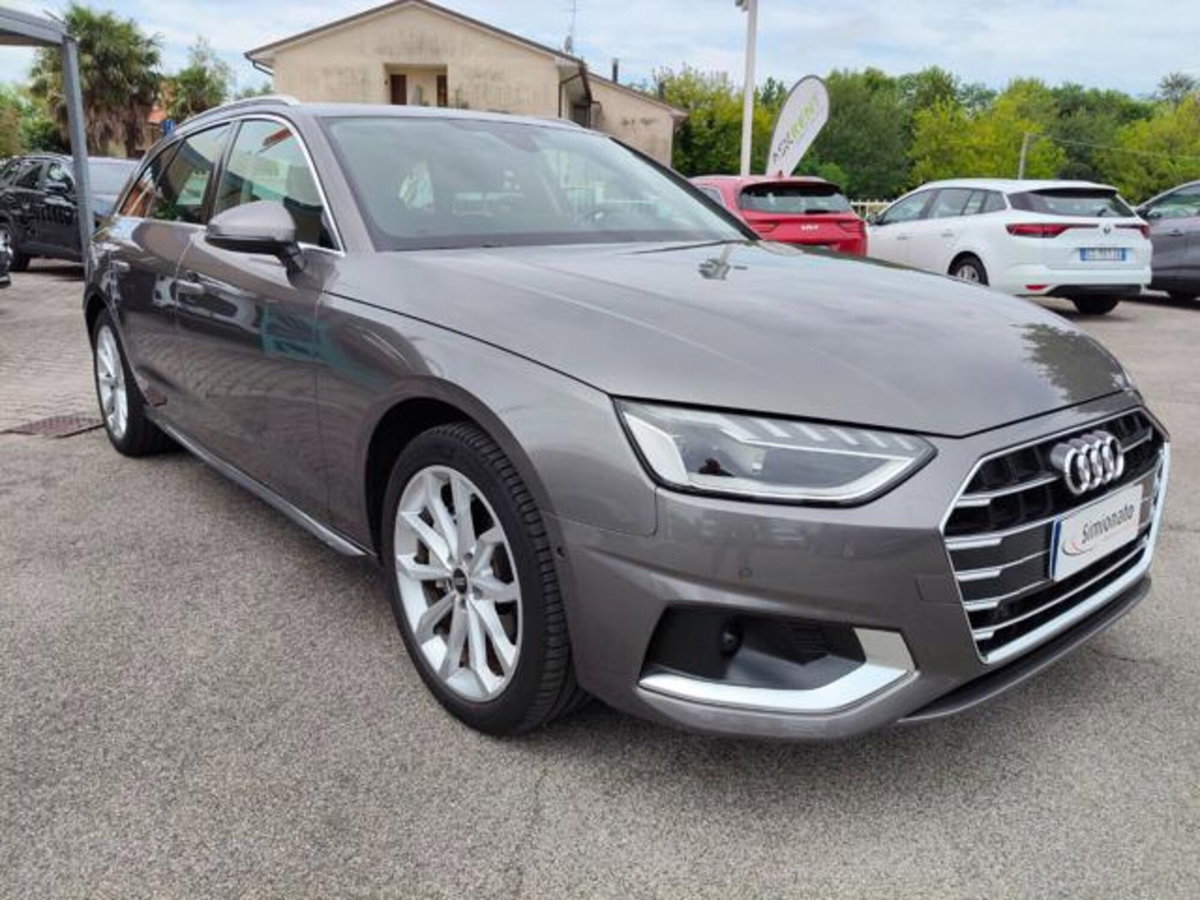 Audi A4 Avant 35 TDI/163 CV S tronic Business Advanced (3)