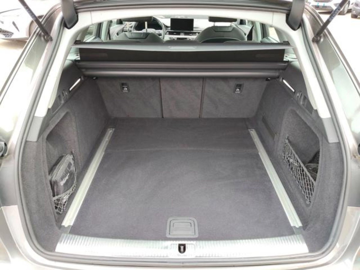 Audi A4 Avant 35 TDI/163 CV S tronic Business Advanced (9)