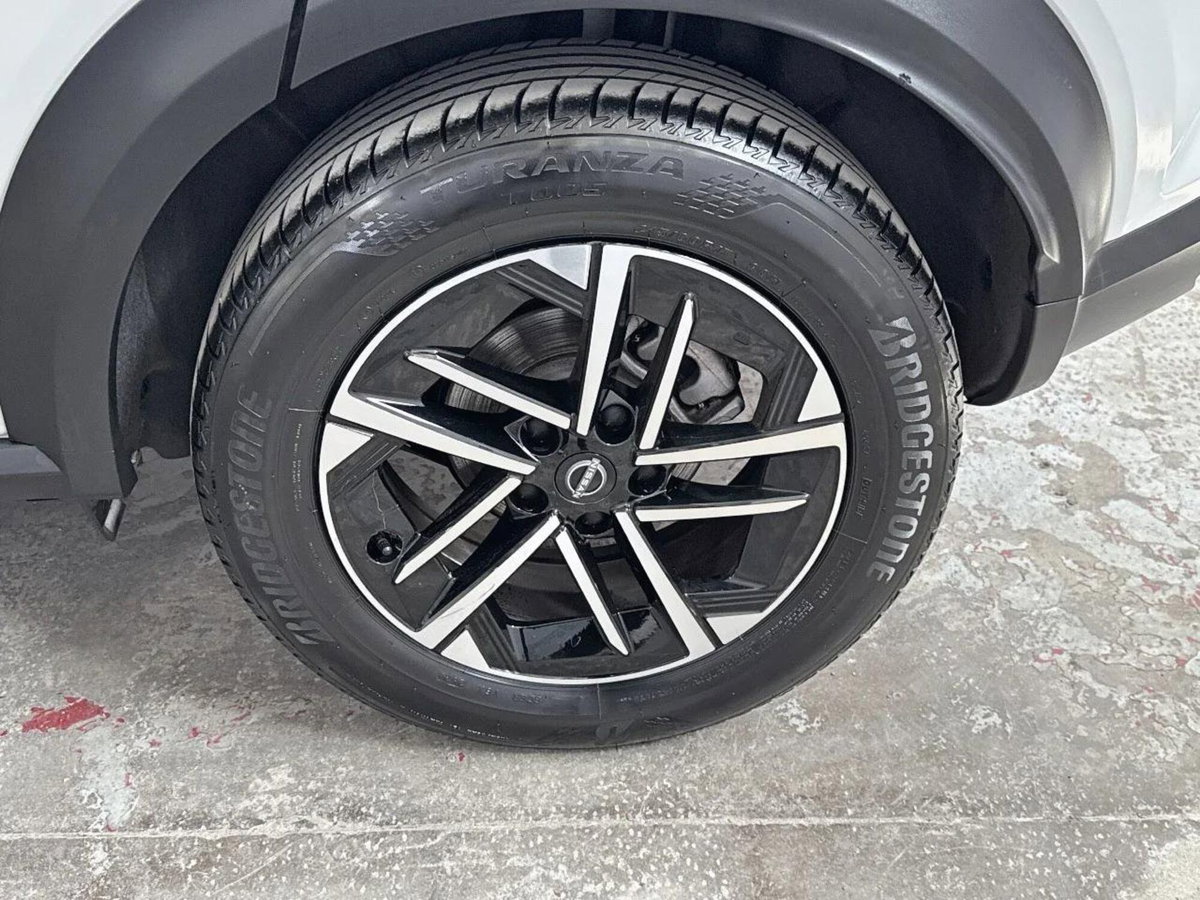 Nissan Juke 1.0 dig-t N-Connecta 114cv dct (11)