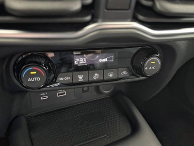Nissan Juke 1.0 dig-t N-Connecta 114cv dct (18)