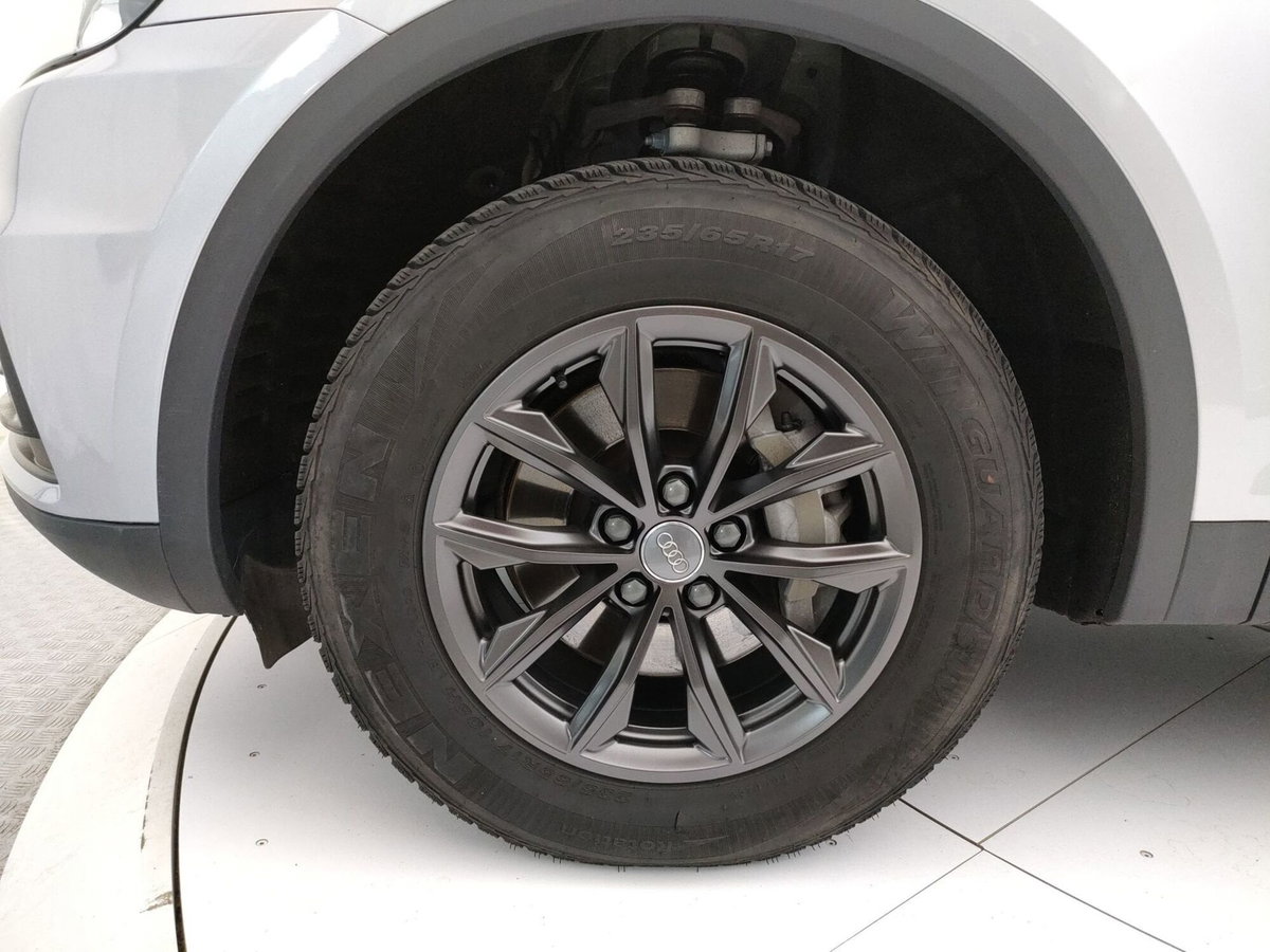 Audi Q5 40 TDI quattro Business Design (10)