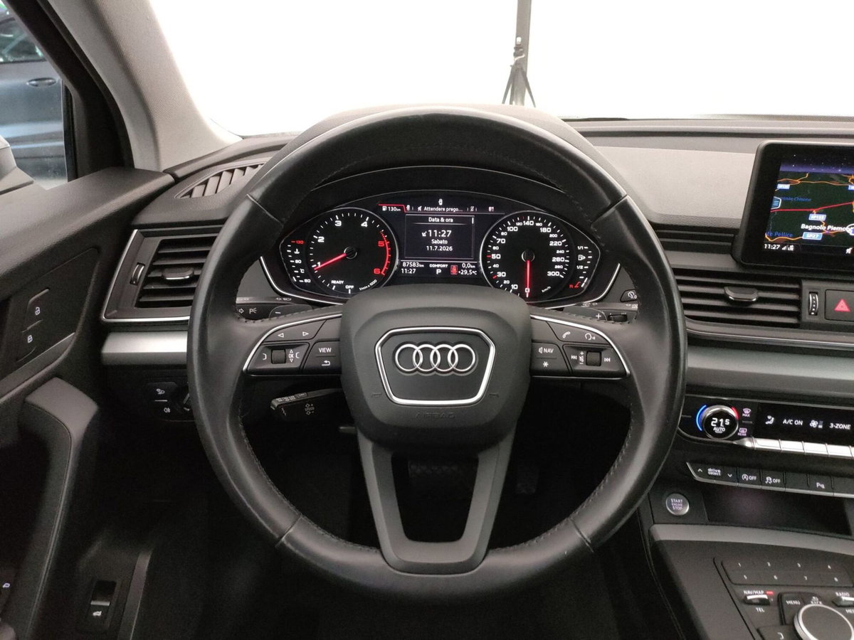 Audi Q5 40 TDI quattro Business Design (12)