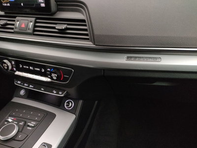 Audi Q5 40 TDI quattro Business Design (19)