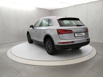 Audi Q5 40 TDI quattro Business Design (6)
