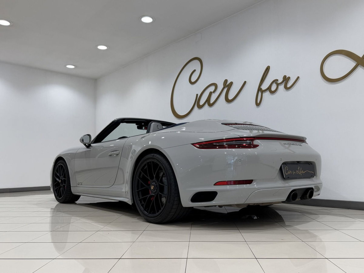 Porsche 911 Cabrio 3.0 Carrera 4 GTS (11)