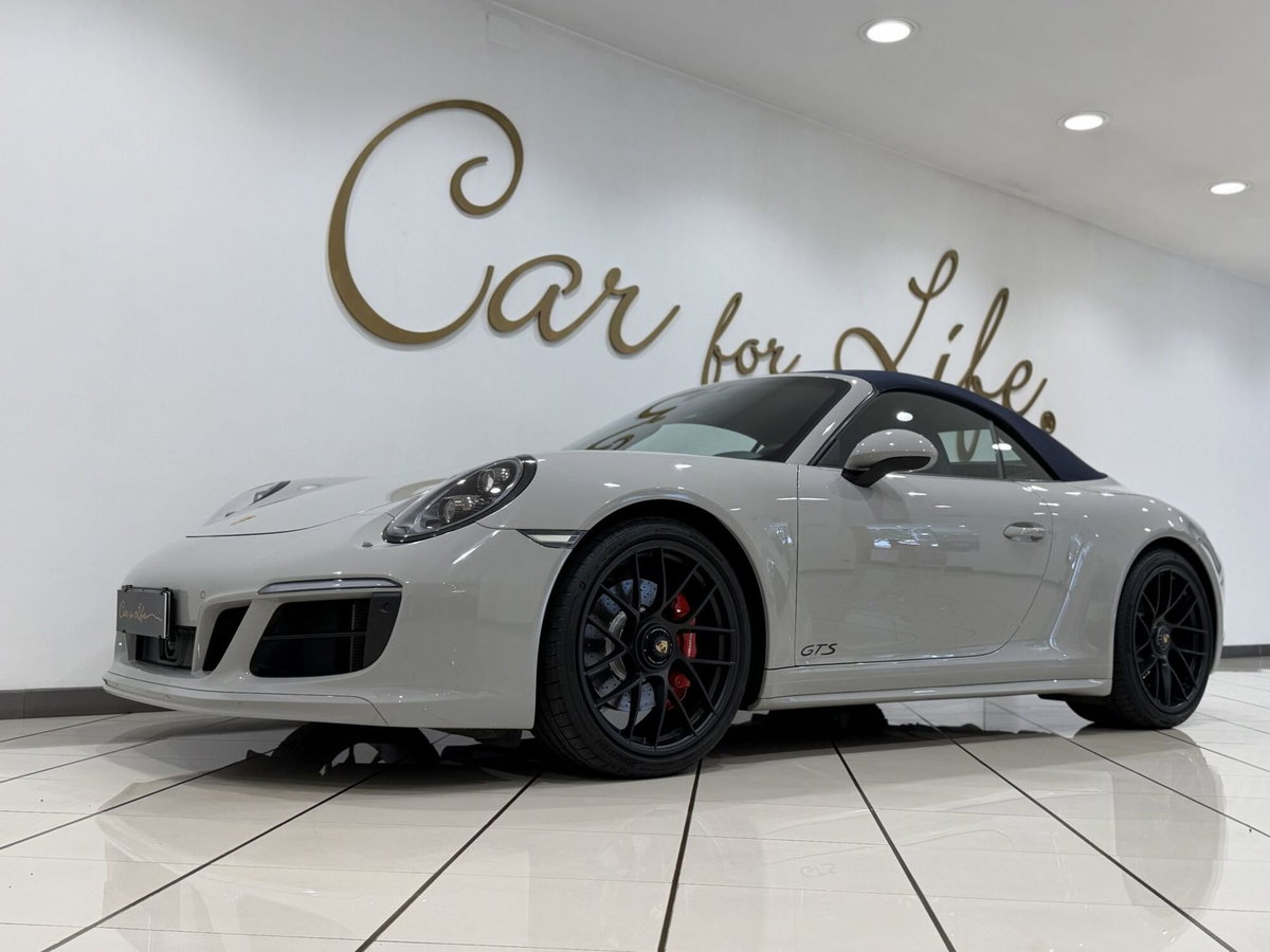 Porsche 911 Cabrio 3.0 Carrera 4 GTS (19)
