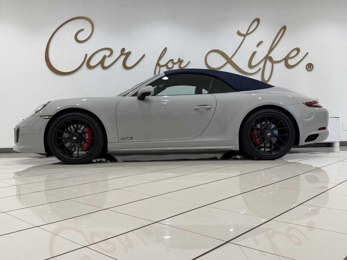 Porsche 911 Cabrio 3.0 Carrera 4 GTS (20)