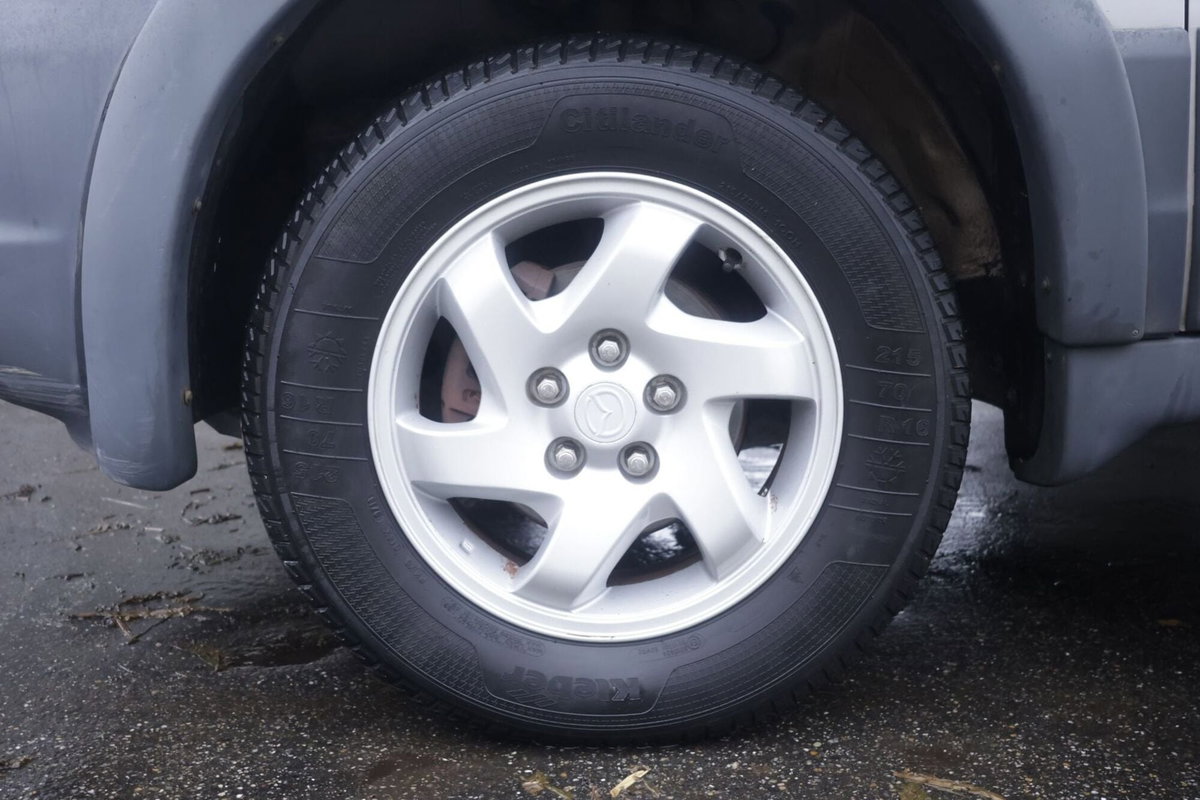 Mazda Tribute 16V cat (5)