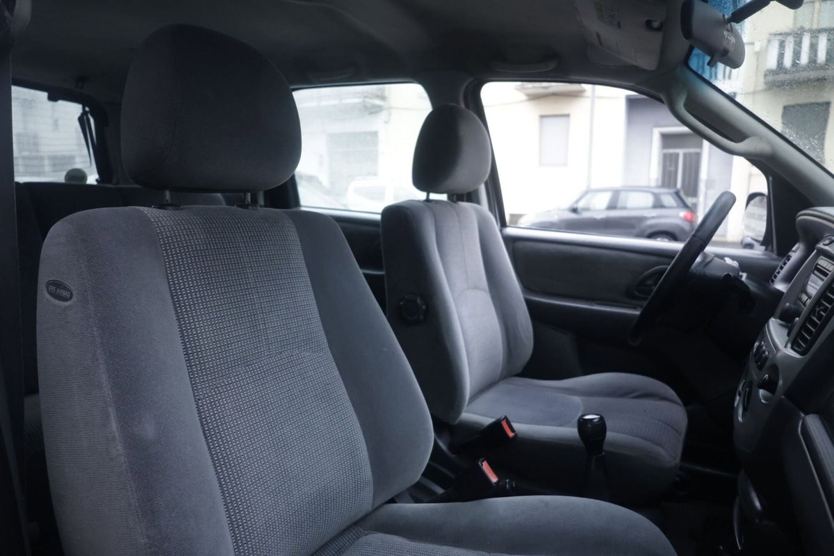 Mazda Tribute 16V cat (6)