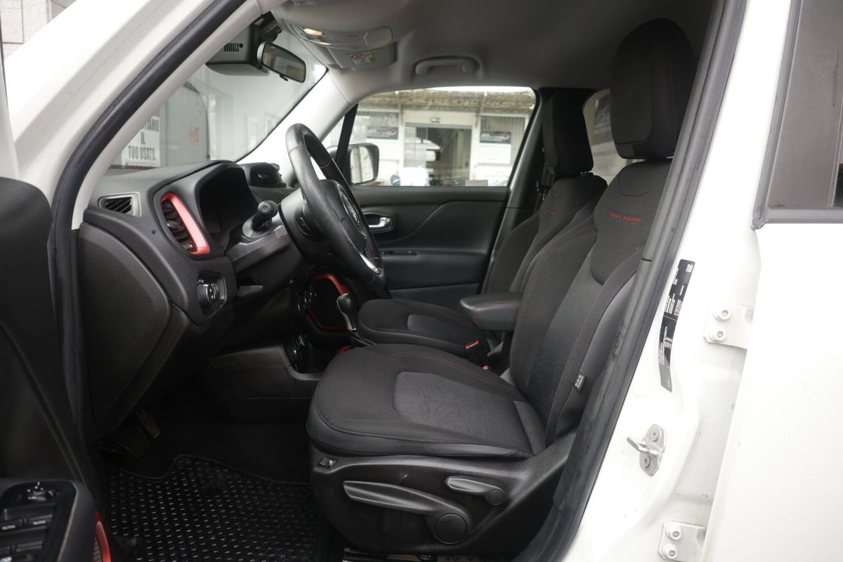 Jeep Renegade 2.0 Mjt 170CV 4WD Active Drive Low Trailhawk (18)