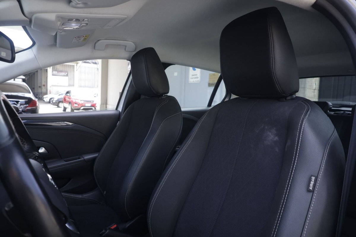 Opel Corsa 1.2 100 CV (17)