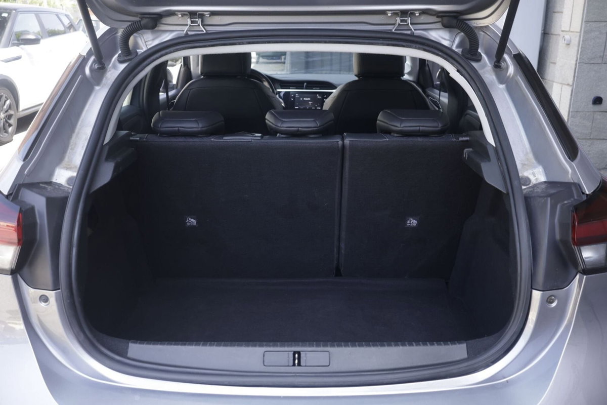 Opel Corsa 1.2 100 CV (19)