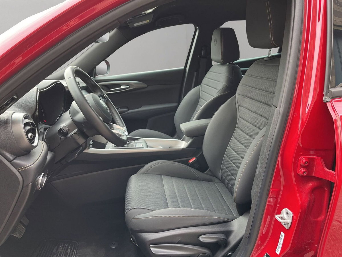 Alfa Romeo Tonale 1.3 phev Sprint Q4 280cv at6 (14)