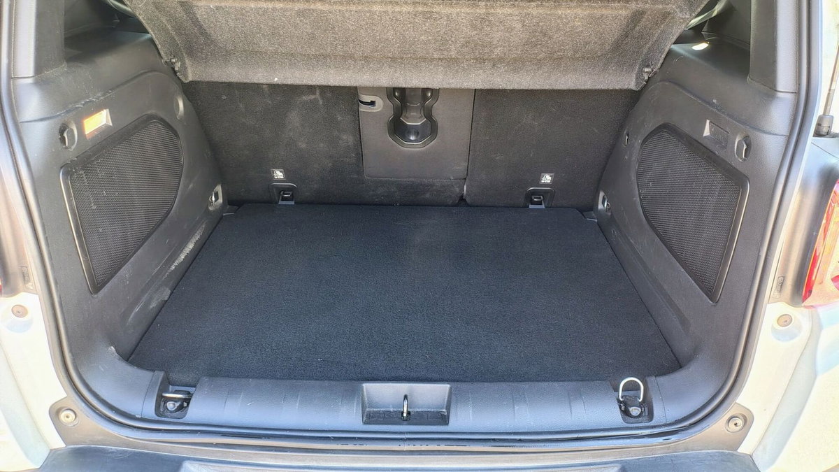 Jeep Renegade 1.6 Mjt DDCT 120 CV S (11)
