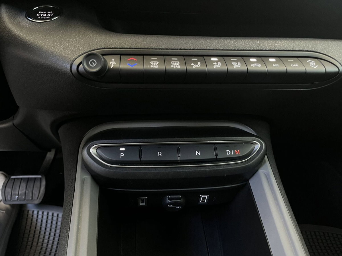Jeep Avenger 1.2 turbo e-hybrid mhev Altitude fwd 110cv edct6 (13)