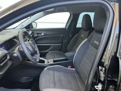 Jeep Avenger 1.2 turbo e-hybrid mhev Altitude fwd 110cv edct6 (6)