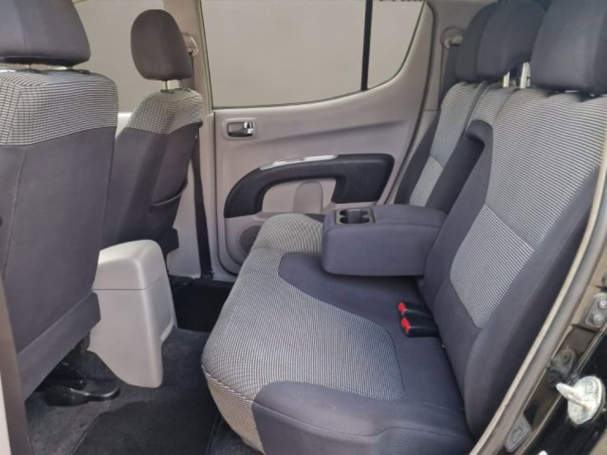 Mitsubishi L200 2.5 DI-D/136CV Double Cab Invite (13)