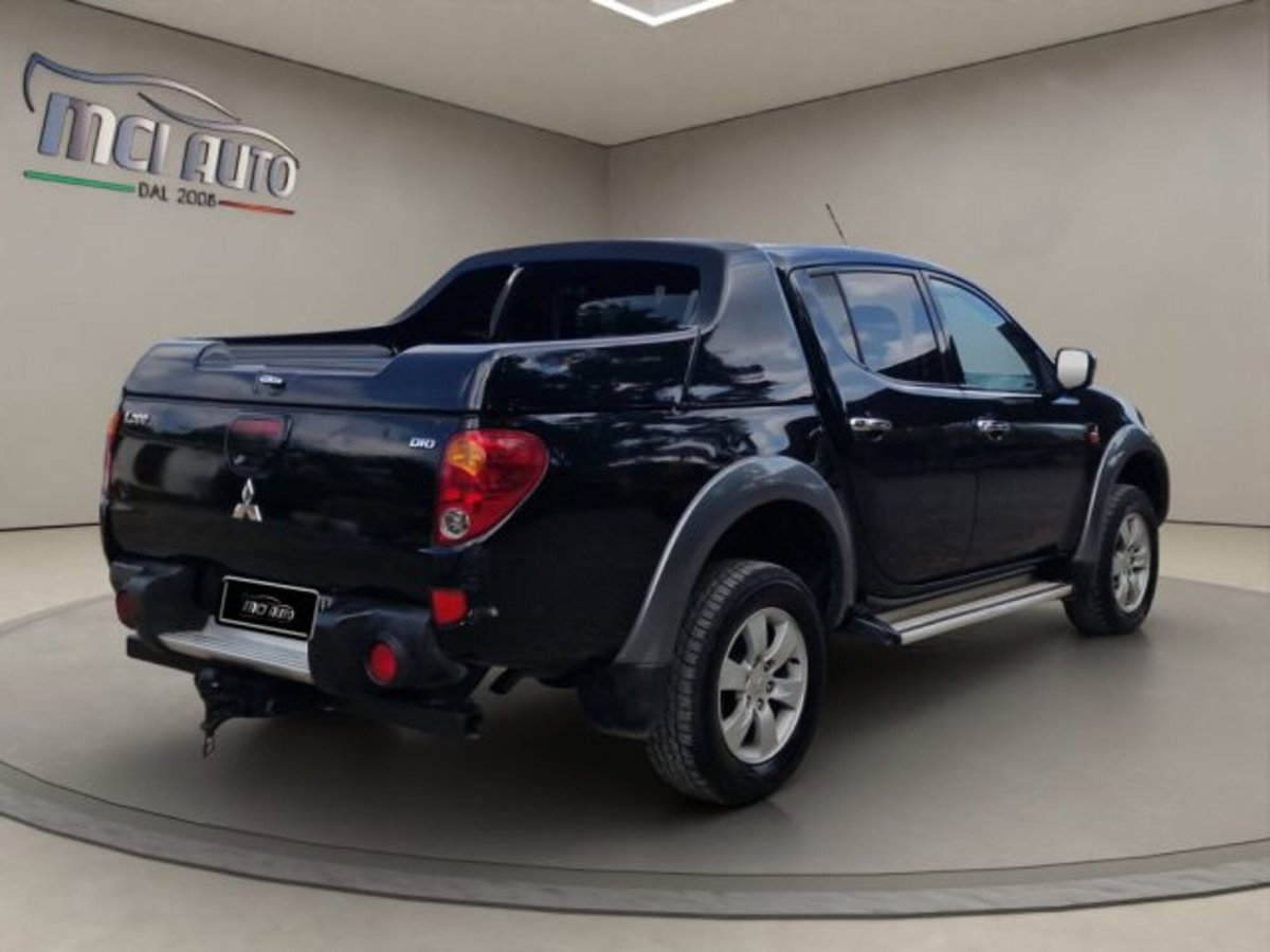 Mitsubishi L200 2.5 DI-D/136CV Double Cab Invite (5)