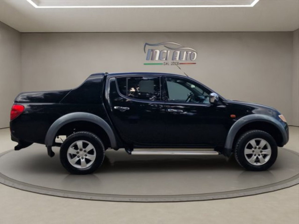 Mitsubishi L200 2.5 DI-D/136CV Double Cab Invite (6)
