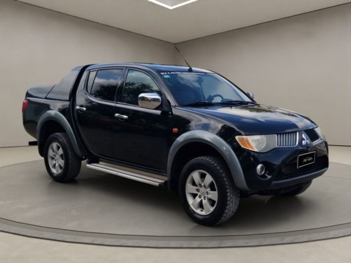 Mitsubishi L200 2.5 DI-D/136CV Double Cab Invite (7)