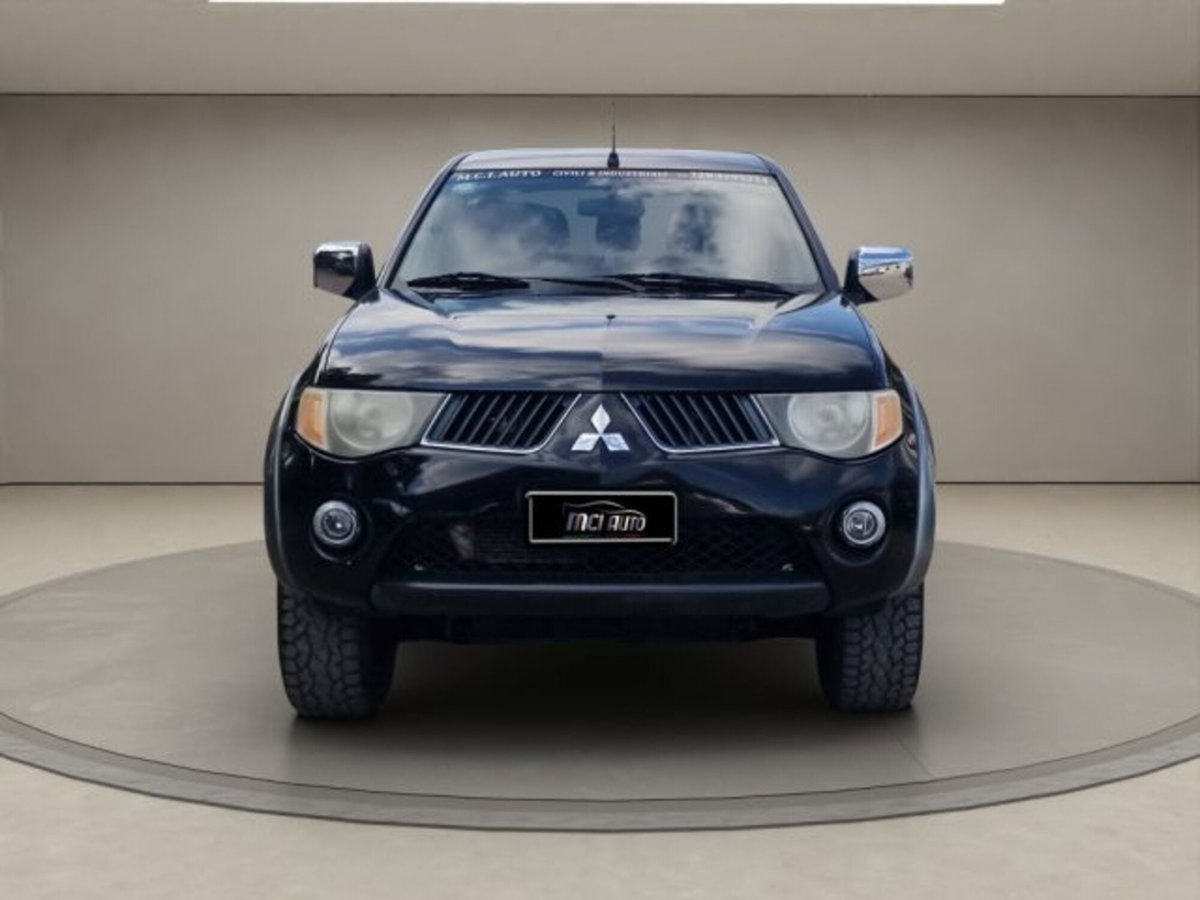 Mitsubishi L200 2.5 DI-D/136CV Double Cab Invite (8)