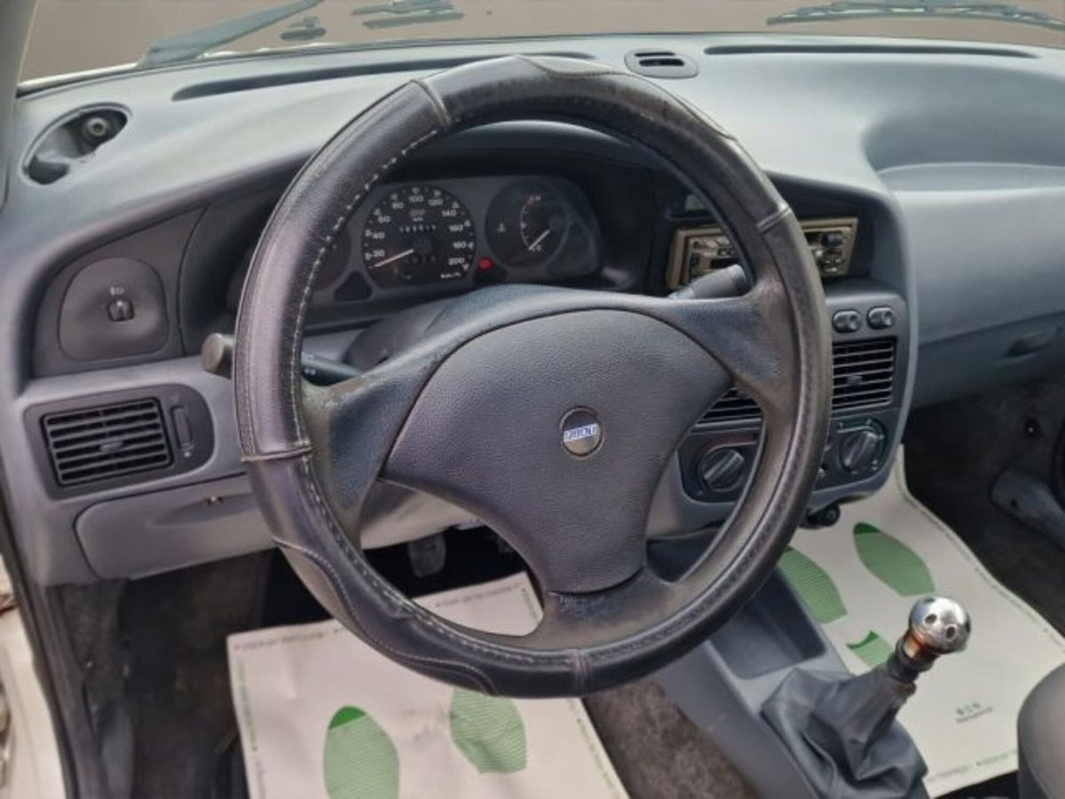 Fiat Strada 1.9 diesel Pick-up (10)