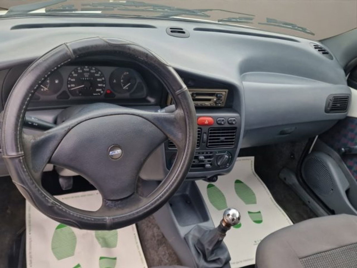 Fiat Strada 1.9 diesel Pick-up (14)