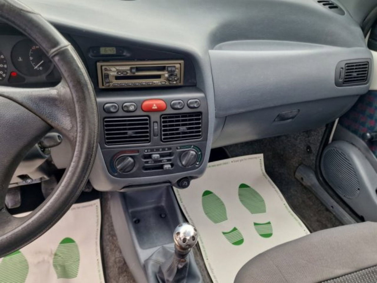 Fiat Strada 1.9 diesel Pick-up (15)