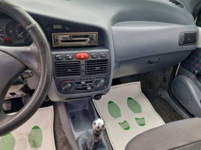 Fiat Strada 1.9 diesel Pick-up (15)