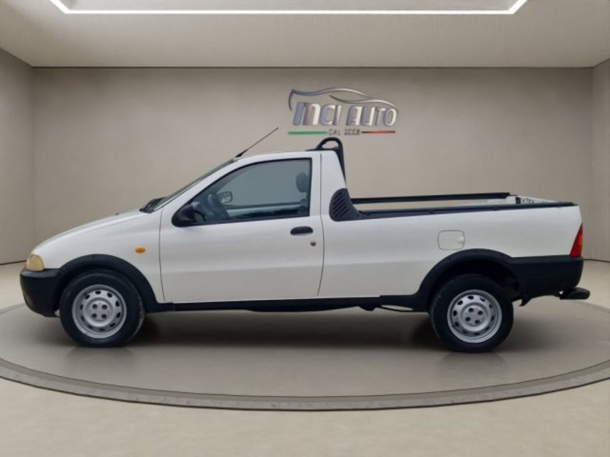 Fiat Strada 1.9 diesel Pick-up (2)
